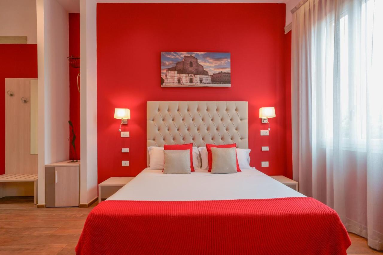 Attico Di Via D'Azeglio Bed & Breakfast Bologna Bagian luar foto