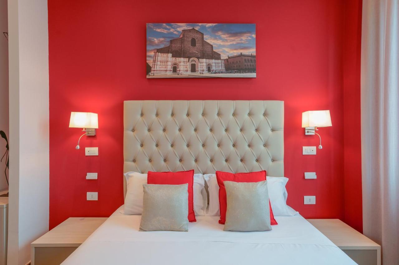 Attico Di Via D'Azeglio Bed & Breakfast Bologna Bagian luar foto