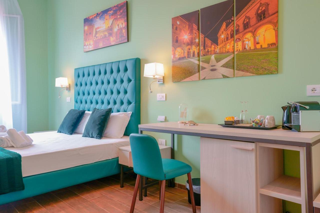 Attico Di Via D'Azeglio Bed & Breakfast Bologna Bagian luar foto