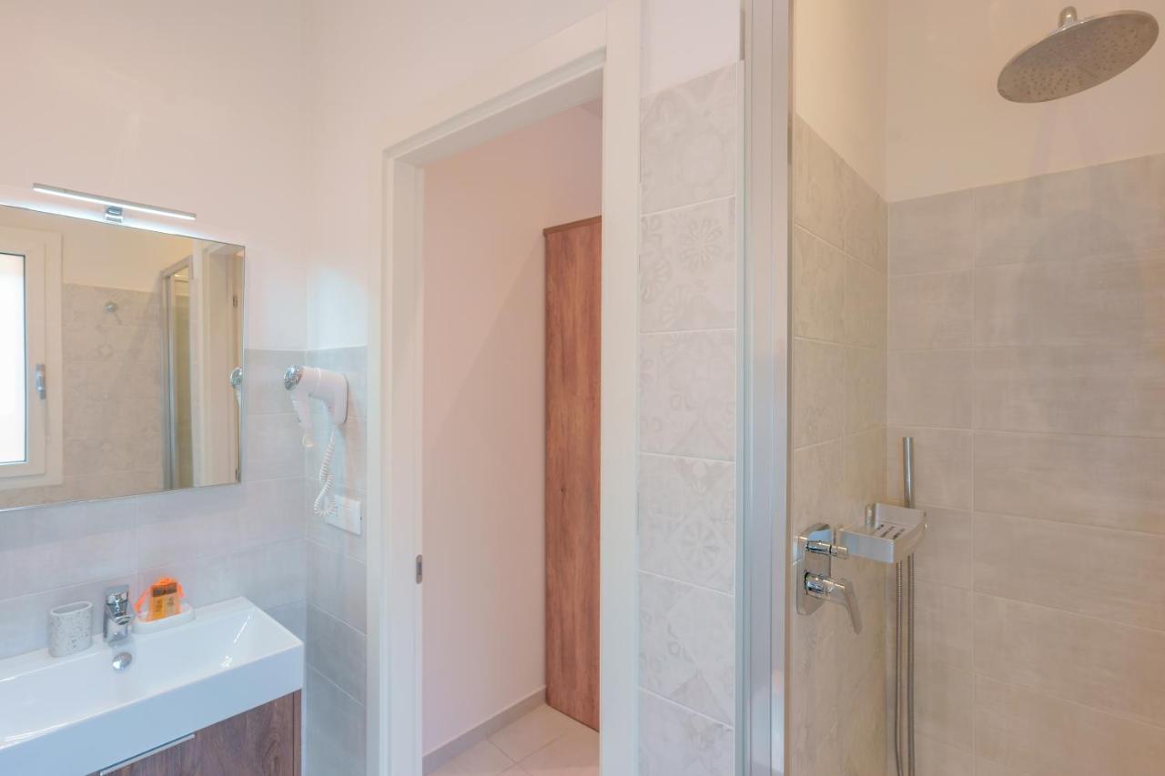 Attico Di Via D'Azeglio Bed & Breakfast Bologna Bagian luar foto