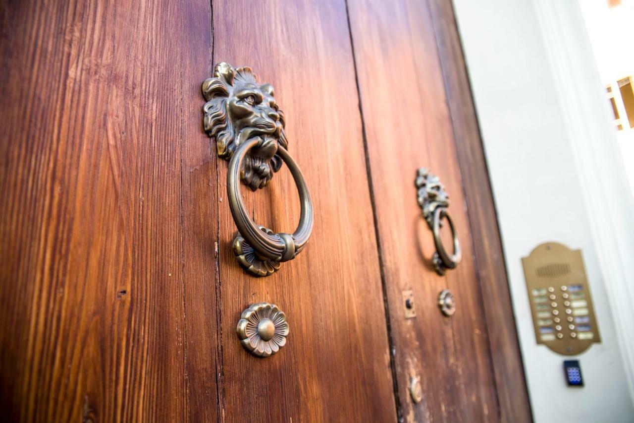Attico Di Via D'Azeglio Bed & Breakfast Bologna Bagian luar foto